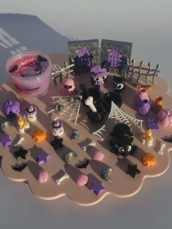 PRE-ORDER SPOOKY SWEET WITCH PLAYDOUGH KIT