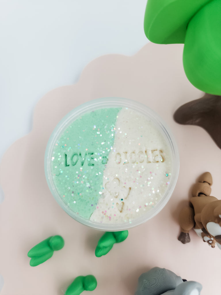 love and giggles kangaroo luxe playdough 